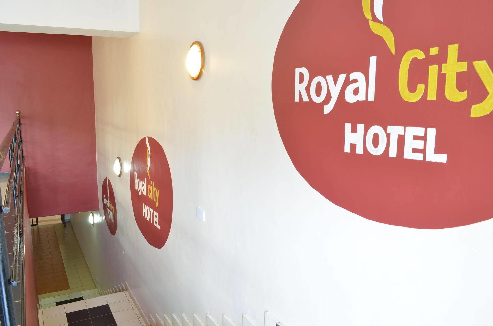 Royal City Dubai Complex 키수무 외부 사진